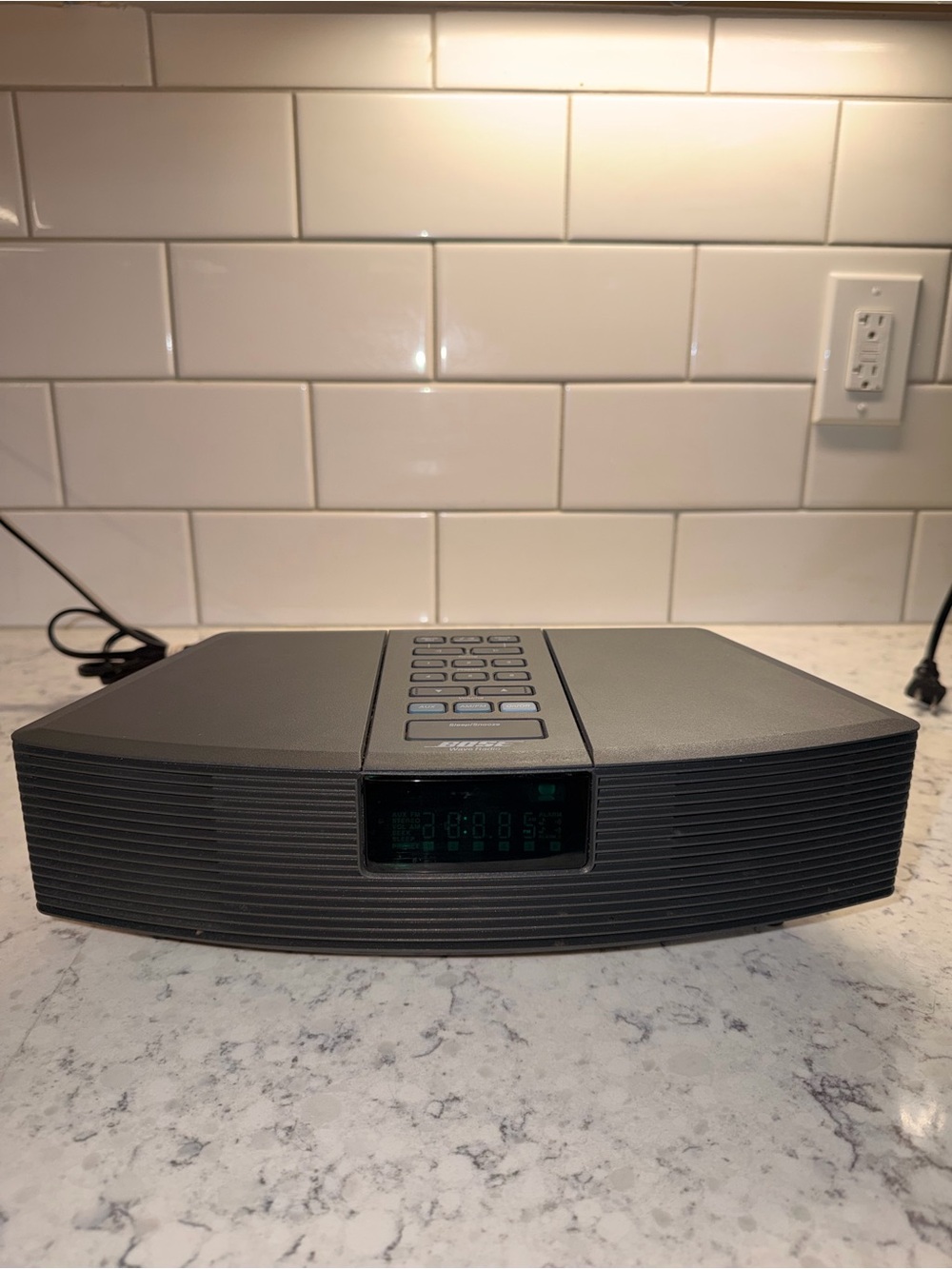 BOSE Black Digital Clock Radio with Top Control Buttons Alarm Base